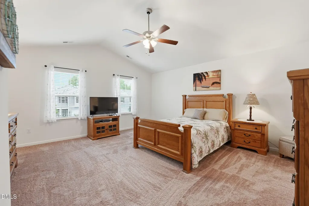 157 S Great White Way Clayton NC 27527