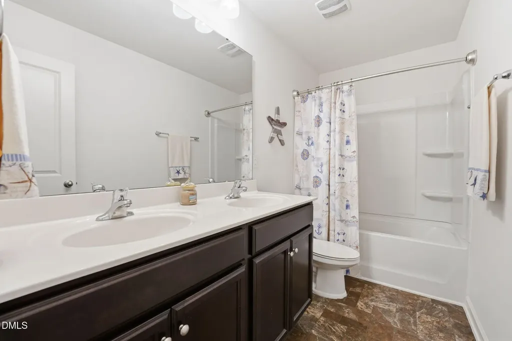 157 S Great White Way Clayton NC 27527