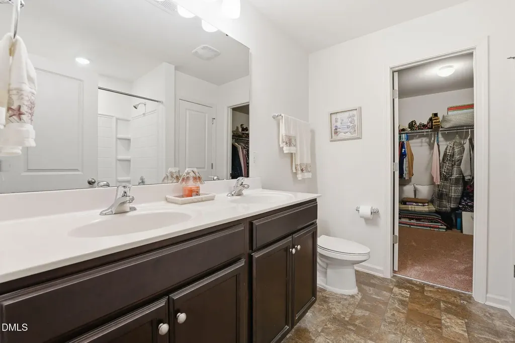 157 S Great White Way Clayton NC 27527