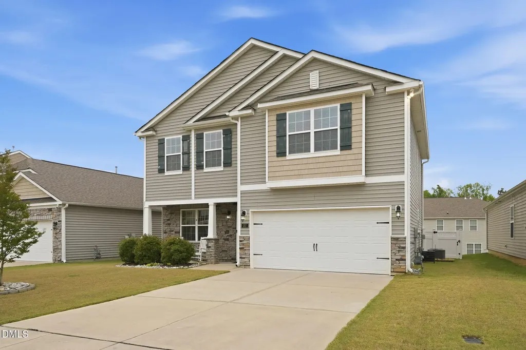 157 S Great White Way Clayton NC 27527
