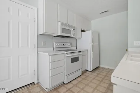 4548 Lily Walk Rocky Mount NC 27804
