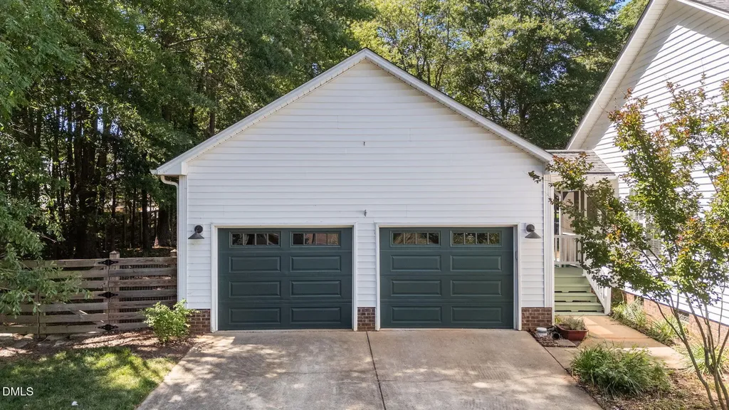 6820 Oviedo Drive Raleigh NC 27603