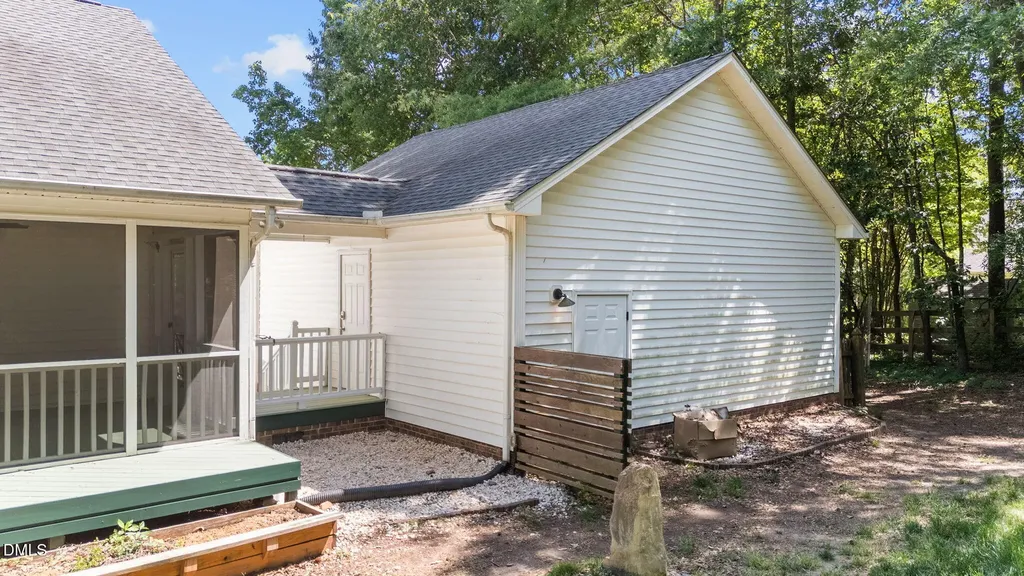 6820 Oviedo Drive Raleigh NC 27603