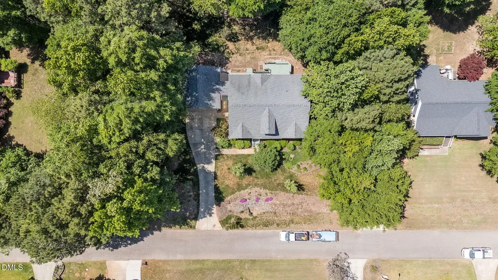 6820 Oviedo Drive Raleigh NC 27603