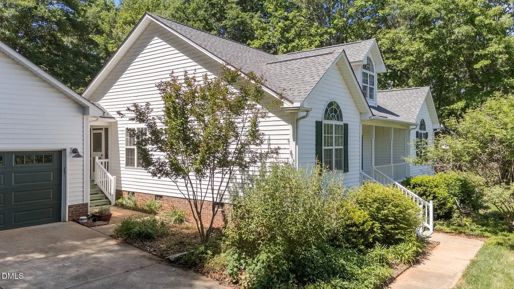 6820 Oviedo Drive Raleigh NC 27603
