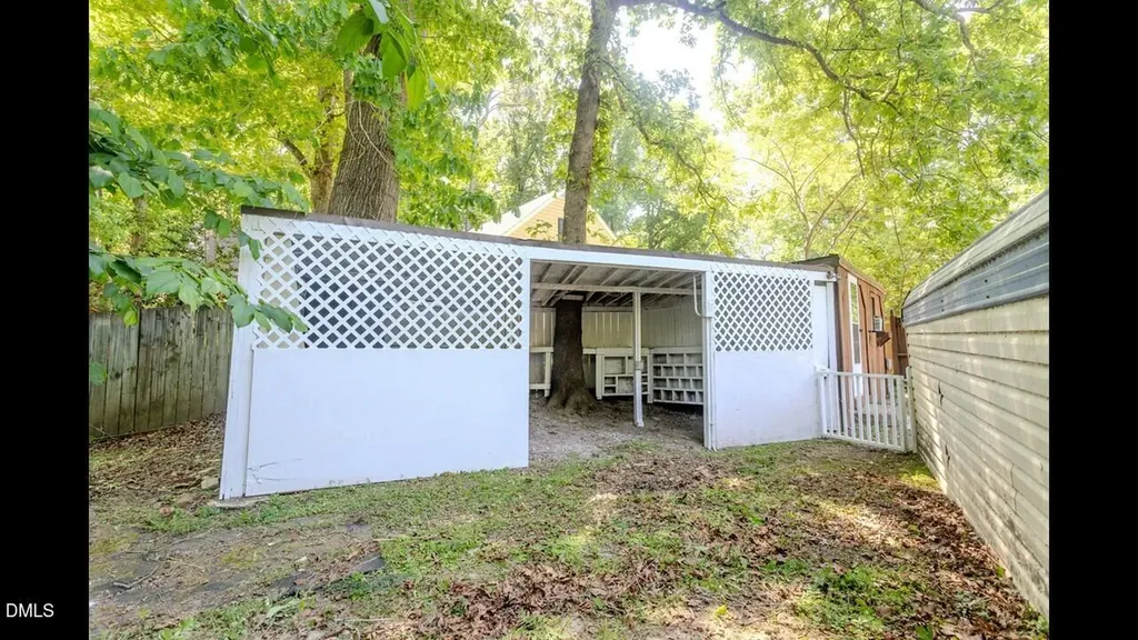 906 Andersonwood Drive Fuquay Varina NC 27526