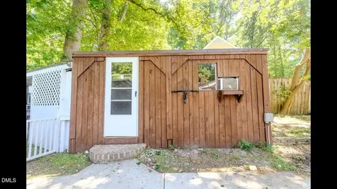 906 Andersonwood Drive Fuquay Varina NC 27526