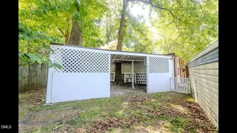 906 Andersonwood Drive Fuquay Varina NC 27526