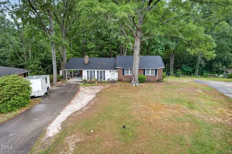 118 Castle Circle Smithfield NC 27577