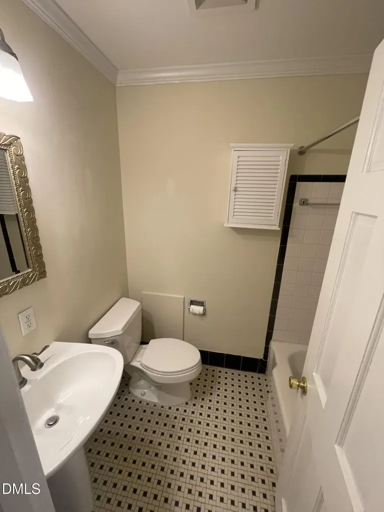 2012 Varnell Avenue Raleigh NC 27612