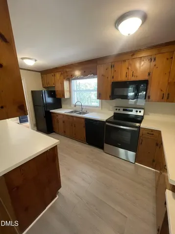 2012 Varnell Avenue Raleigh NC 27612
