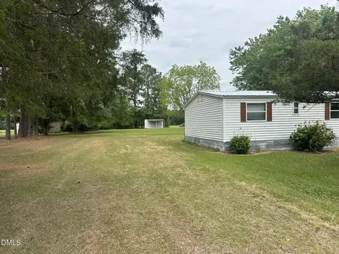 1865 Haddock Road Winterville NC 28590