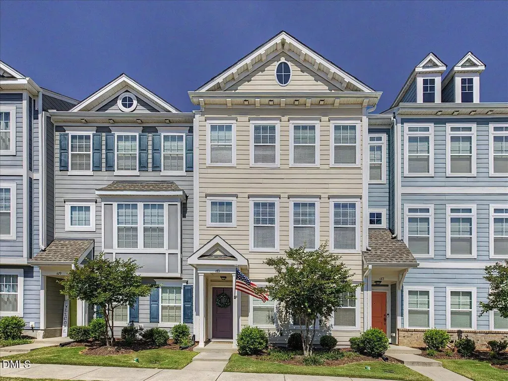 681 Grand Central Station Apex NC 27502