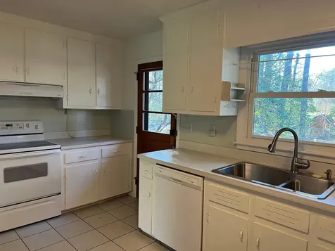 708 Austin Avenue Cary NC 27511