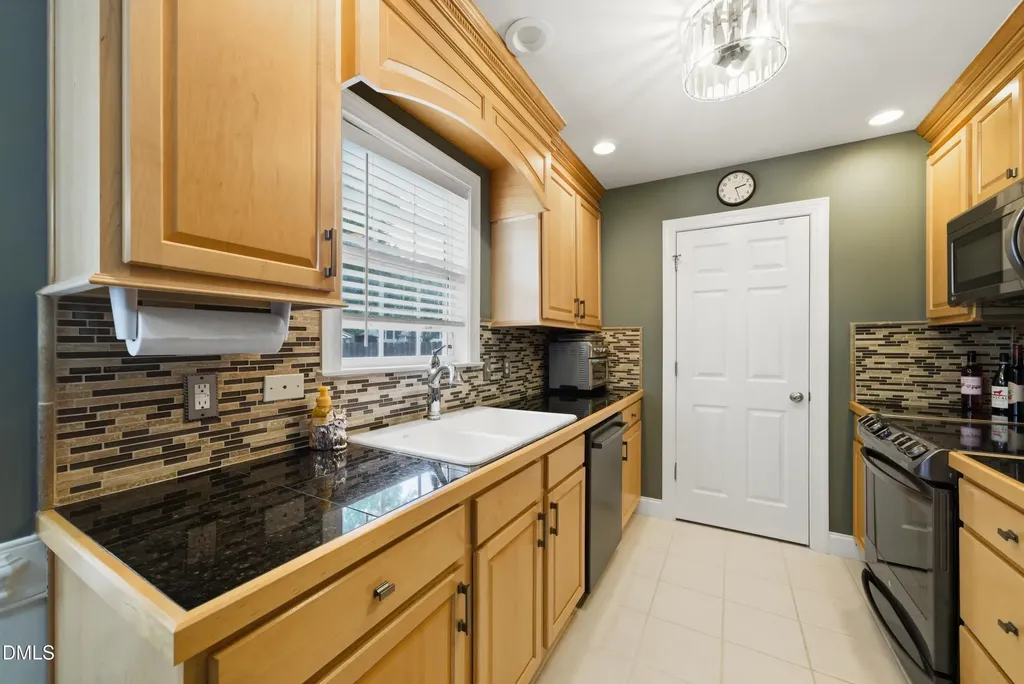 1616 Wet Stone Drive Fuquay Varina NC 27526