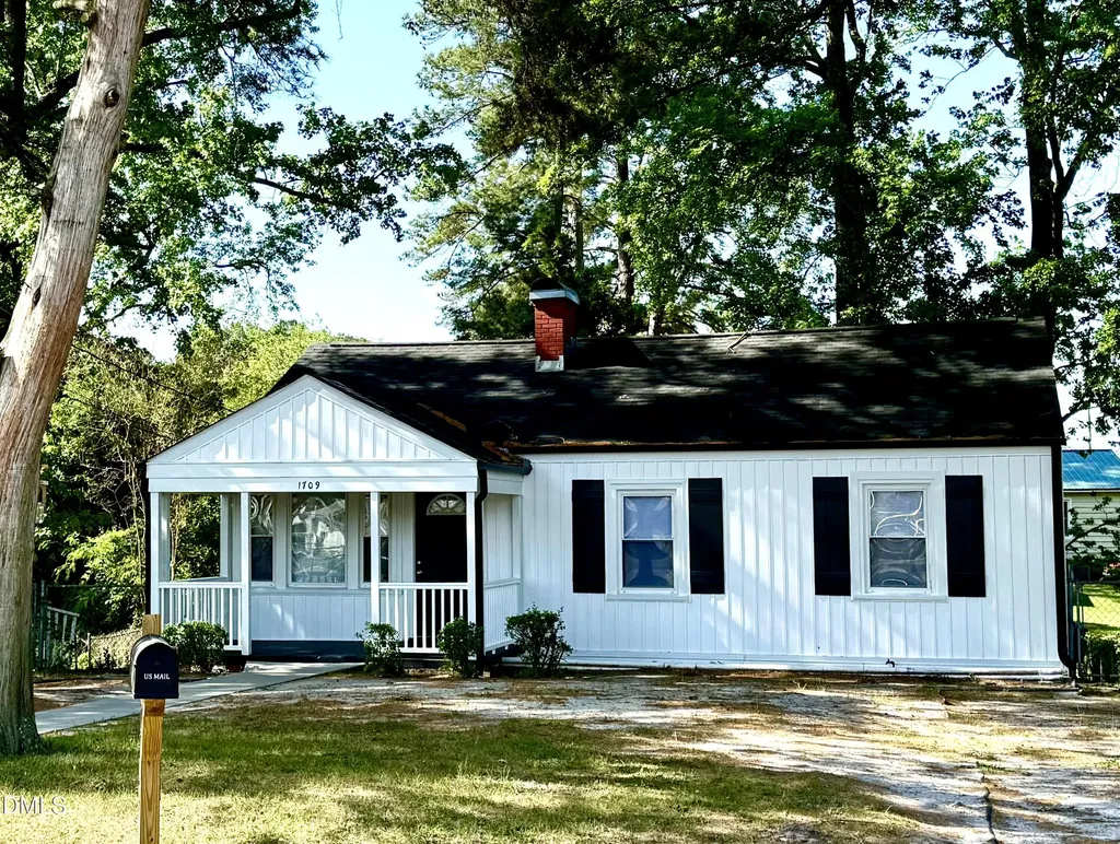 1709 Lincoln Drive Greenville NC 27834