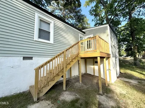 1709 Lincoln Drive Greenville NC 27834