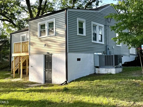 1709 Lincoln Drive Greenville NC 27834