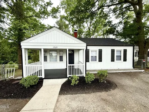 1709 Lincoln Drive Greenville NC 27834