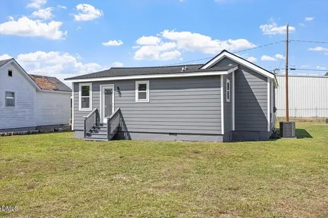 202 W Ward Street Fremont NC 27830