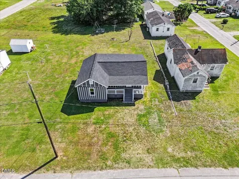 202 W Ward Street Fremont NC 27830
