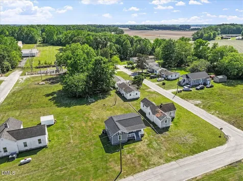 202 W Ward Street Fremont NC 27830