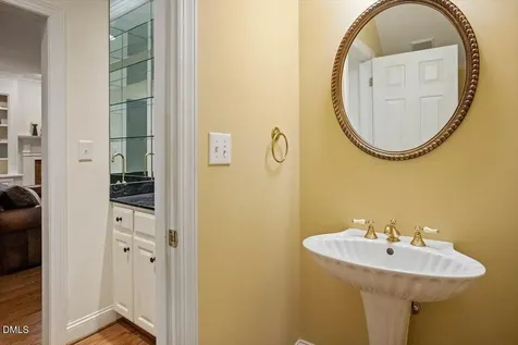 102 Woodsage Way Cary NC 27518