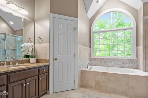 102 Woodsage Way Cary NC 27518