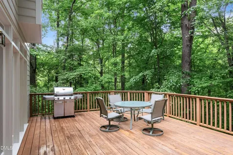 102 Woodsage Way Cary NC 27518