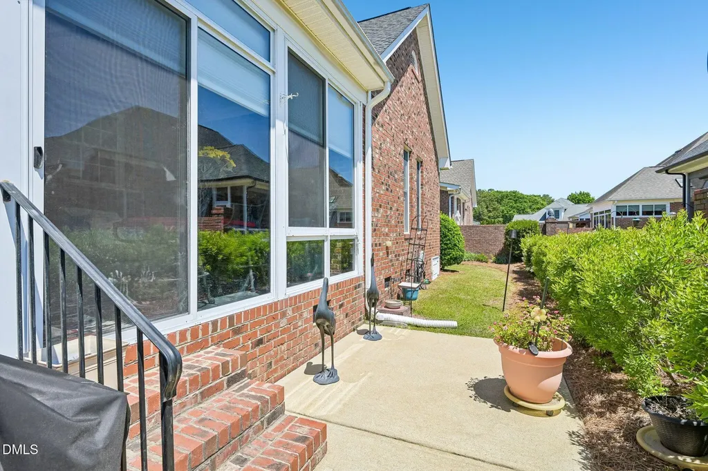 638 E Lakota Drive Fuquay Varina NC 27526
