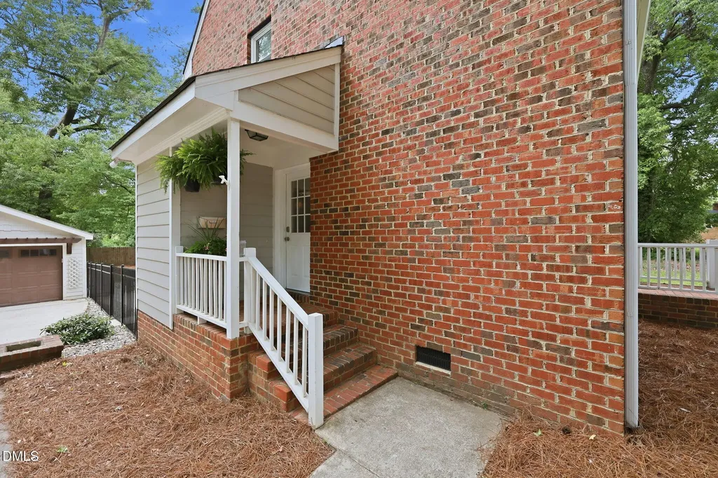 501 N Woodrow Street Fuquay Varina NC 27526