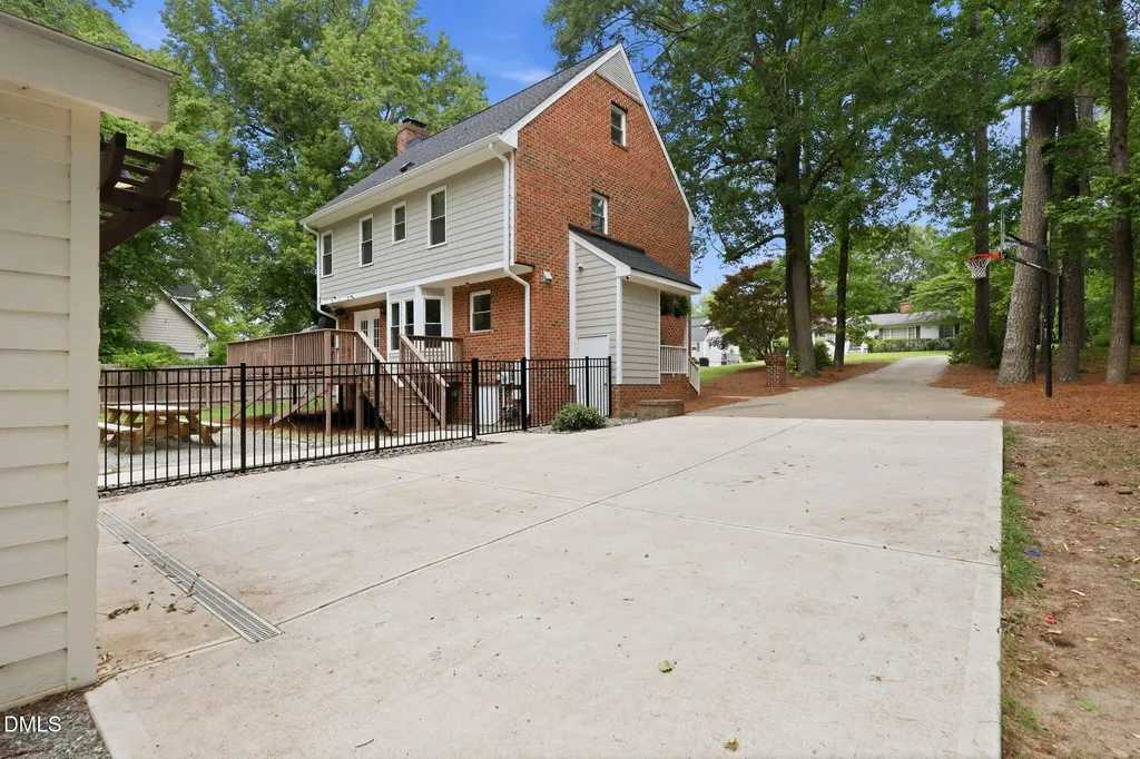 501 N Woodrow Street Fuquay Varina NC 27526