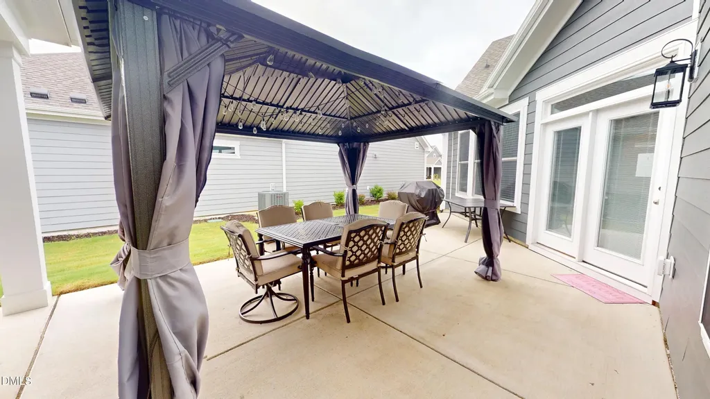 1720 Pinecliff Court Fuquay Varina NC 27526