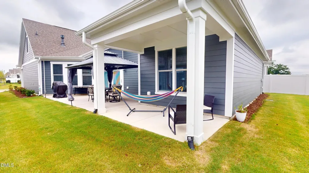 1720 Pinecliff Court Fuquay Varina NC 27526