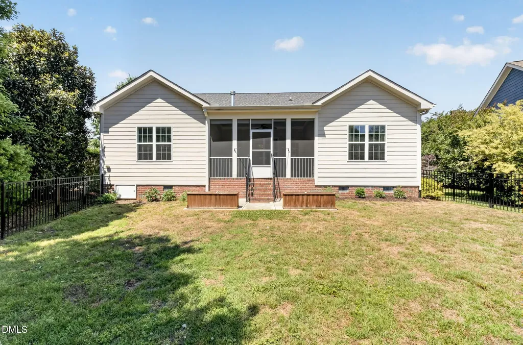 18 Heathgreen Drive Clayton NC 27527