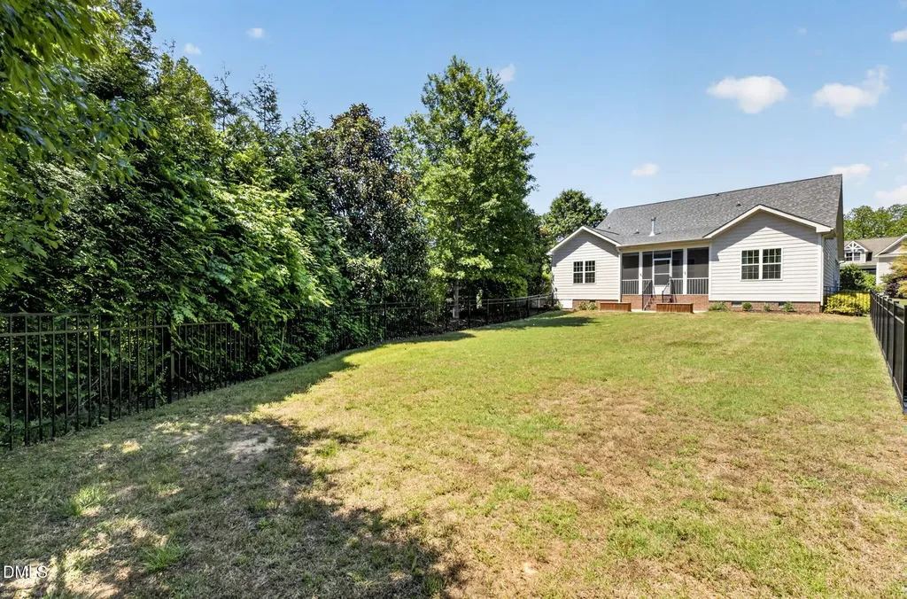 18 Heathgreen Drive Clayton NC 27527