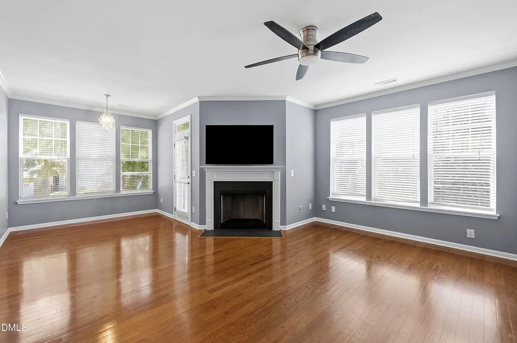 5911 Longeria Raleigh NC 27612