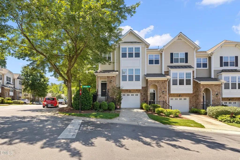 5911 Longeria Raleigh NC 27612