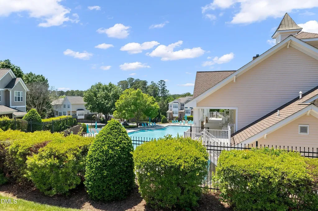 5911 Longeria Raleigh NC 27612