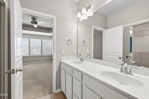 5911 Longeria Raleigh NC 27612