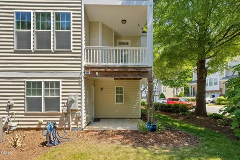 5911 Longeria Raleigh NC 27612