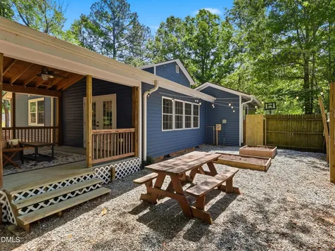5 Drakesway Court Durham NC 27713