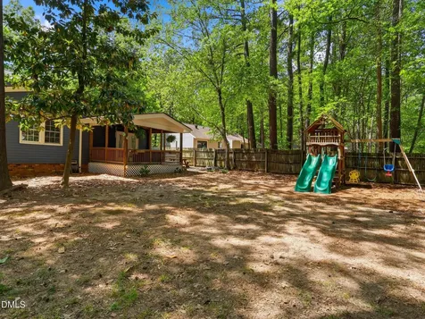 5 Drakesway Court Durham NC 27713