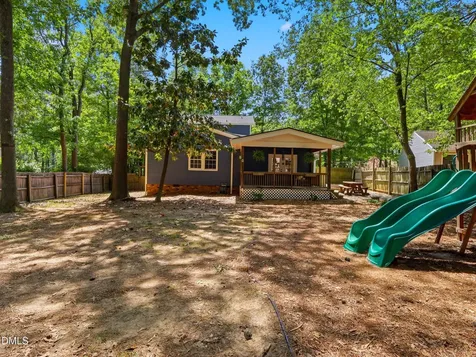 5 Drakesway Court Durham NC 27713