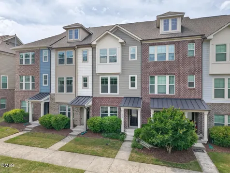 1428 Providence Green Lane Apex NC 27502