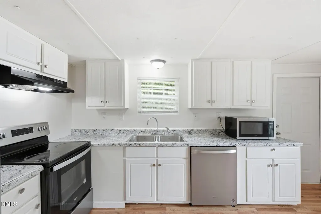 140 1st Street Haw River NC 27258
