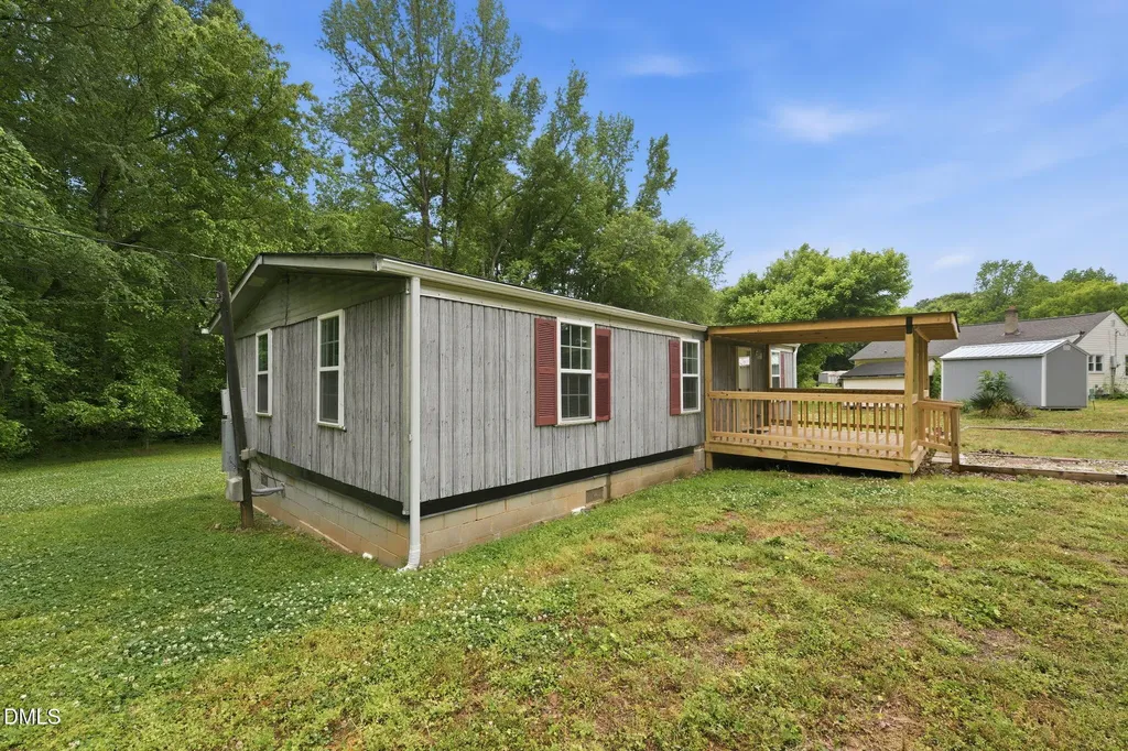 140 1st Street Haw River NC 27258