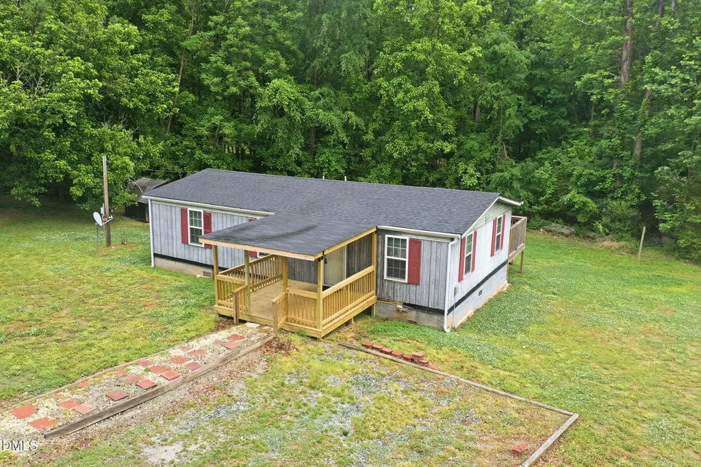 140 1st Street Haw River NC 27258