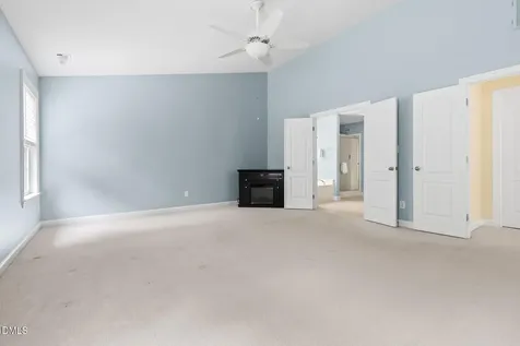 511 E Hatterleigh Avenue Hillsborough NC 27278
