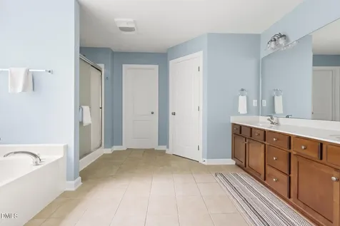 511 E Hatterleigh Avenue Hillsborough NC 27278